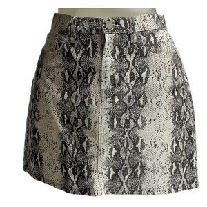 BLANK NYC snakeskin Print Denim Mini 5 pocket A-line skirt Women's Size 27